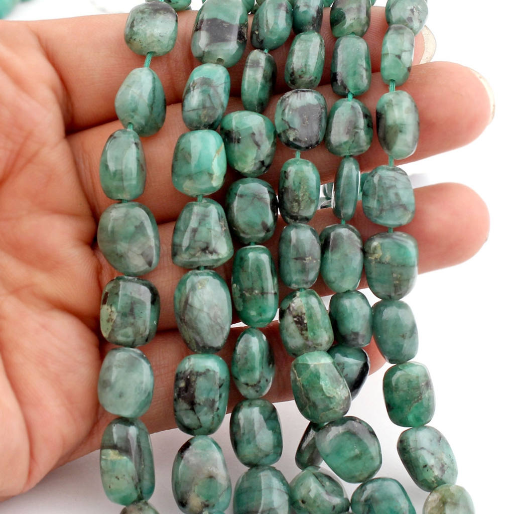 Top Quality Emerald Tumble Gemstone Beads For  Elegant Jewelry Designs